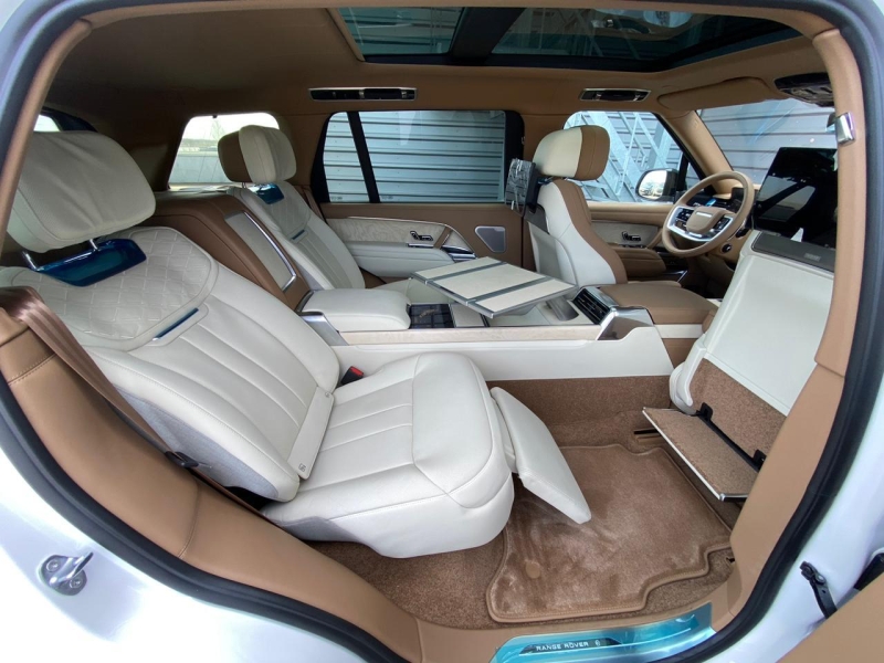 Купить Land-Rover Range-Rover SVAutobiography Long бензин 2025 id-1006326 в Киеве, Фото №5
