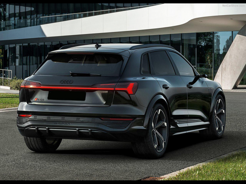 Audi SQ8 e-tron quattro электро 2024 id-1006328 Купить Audi SQ8 e-tron quattro электро 2024 id-1006328 в Киеве, Фото №1