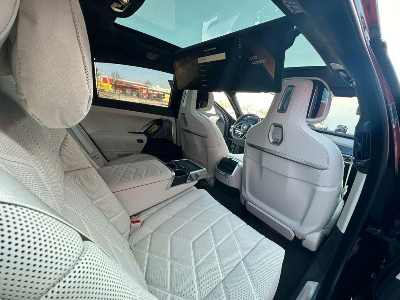 BMW i7 xDrive60 электро 2024 id-1006342 Купить BMW i7 xDrive60 электро 2024 id-1006342 в Киеве, Фото №12