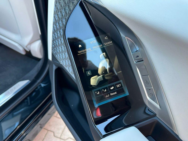 BMW i7 xDrive60 электро 2024 id-1006342 Купить BMW i7 xDrive60 электро 2024 id-1006342 в Киеве, Фото №13