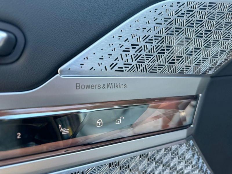 BMW i7 xDrive60 электро 2024 id-1006342 Купить BMW i7 xDrive60 электро 2024 id-1006342 в Киеве, Фото №15