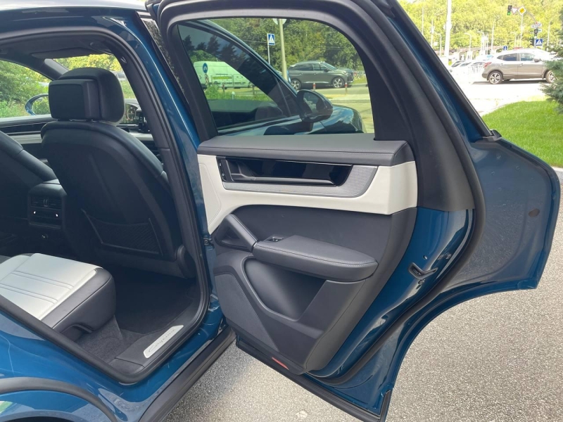 Porsche Cayenne Coupe бензин 2025 id-1006013 Купить Porsche Cayenne Coupe бензин 2025 id-1006013 в Киеве, Фото №9