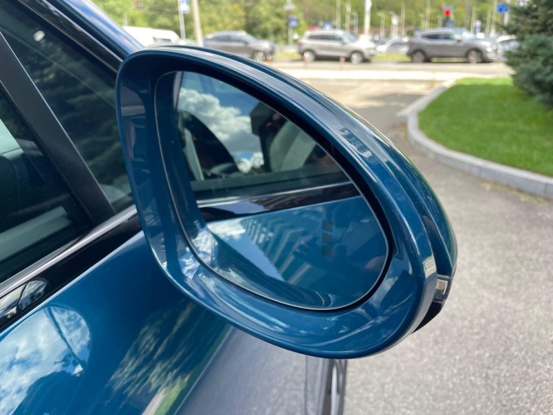 Porsche Cayenne Coupe бензин 2025 id-1006013 Купить Porsche Cayenne Coupe бензин 2025 id-1006013 в Киеве, Фото №17