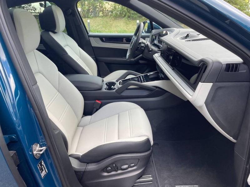 Porsche Cayenne Coupe бензин 2025 id-1006013 Купить Porsche Cayenne Coupe бензин 2025 id-1006013 в Киеве, Фото №19