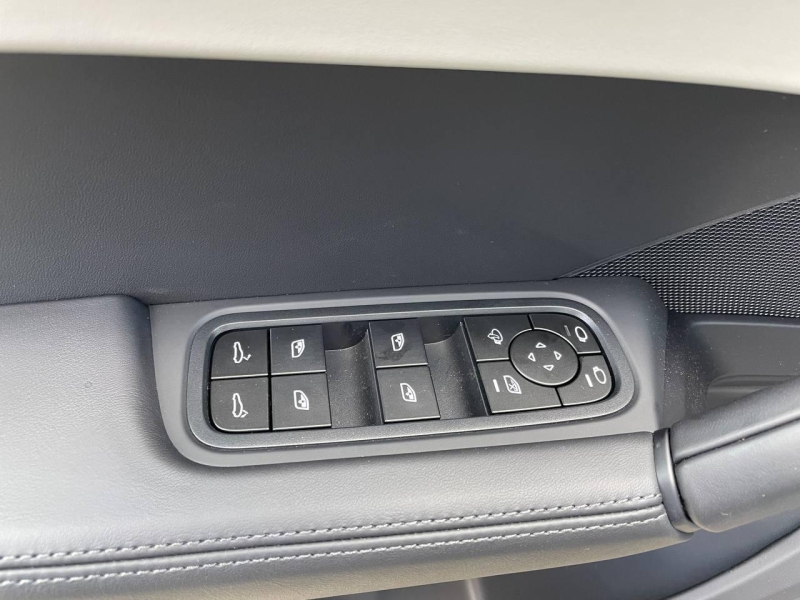 Porsche Cayenne Coupe бензин 2025 id-1006013 Купить Porsche Cayenne Coupe бензин 2025 id-1006013 в Киеве, Фото №24