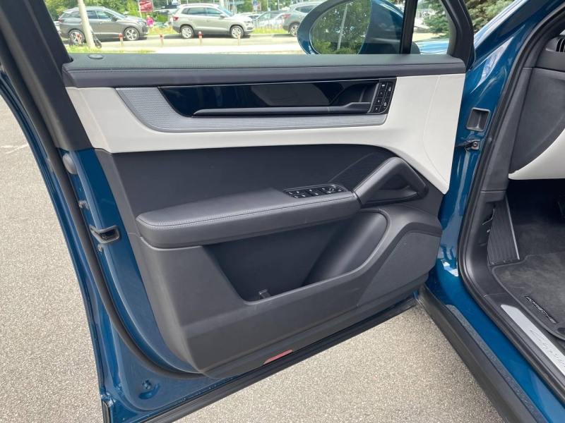 Porsche Cayenne Coupe бензин 2025 id-1006013 Купить Porsche Cayenne Coupe бензин 2025 id-1006013 в Киеве, Фото №25