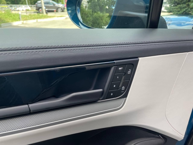 Porsche Cayenne Coupe бензин 2025 id-1006013 Купить Porsche Cayenne Coupe бензин 2025 id-1006013 в Киеве, Фото №26