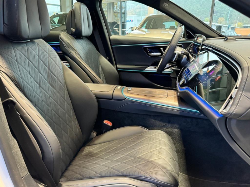 Mercedes-Benz E 400e 4MATIC гибрид 2024 id-1006430 Купить Mercedes-Benz E 400e 4MATIC гибрид 2024 id-1006430 в Киеве, Фото №9
