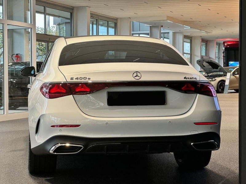 Купить Mercedes-Benz E 400e 4MATIC гибрид 2025 id-1006430 в Киеве, Фото №4