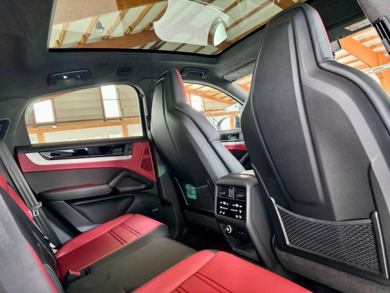 Купить Porsche Cayenne Coupe Turbo GT бензин 2026 id-1006429 в Киеве, Фото №10