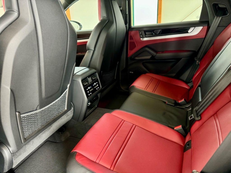 Купить Porsche Cayenne Coupe Turbo GT бензин 2026 id-1006429 в Киеве, Фото №12