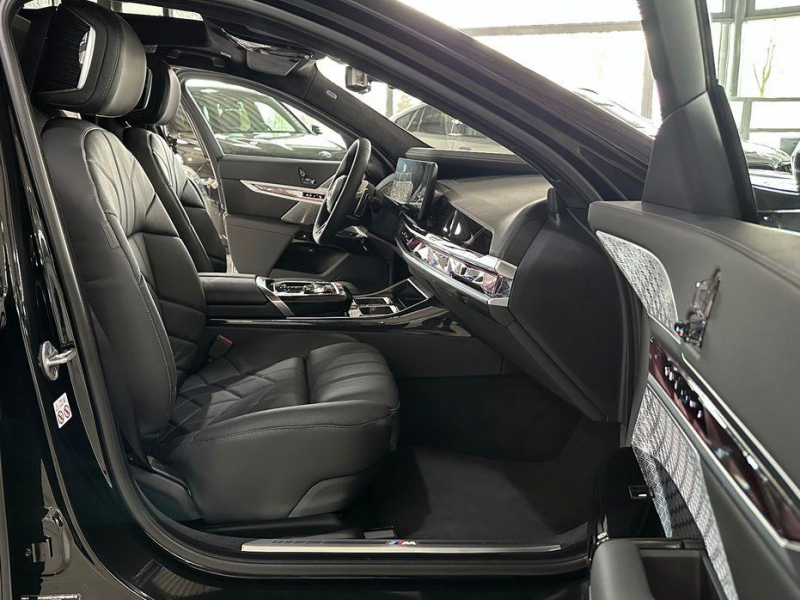 BMW 7-Series 740d xDrive дизель 2024 id-1006437 Купить BMW 7-Series 740d xDrive дизель 2024 id-1006437 в Киеве, Фото №4