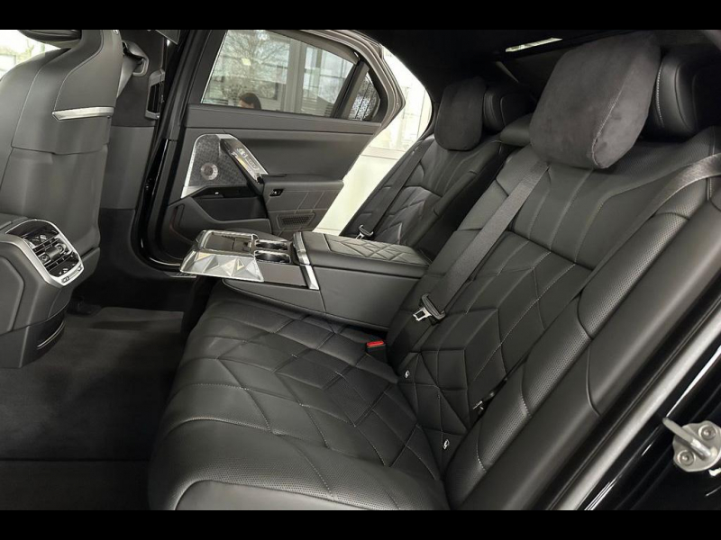 BMW 7-Series 740d xDrive дизель 2024 id-1006437 Купить BMW 7-Series 740d xDrive дизель 2024 id-1006437 в Киеве, Фото №12