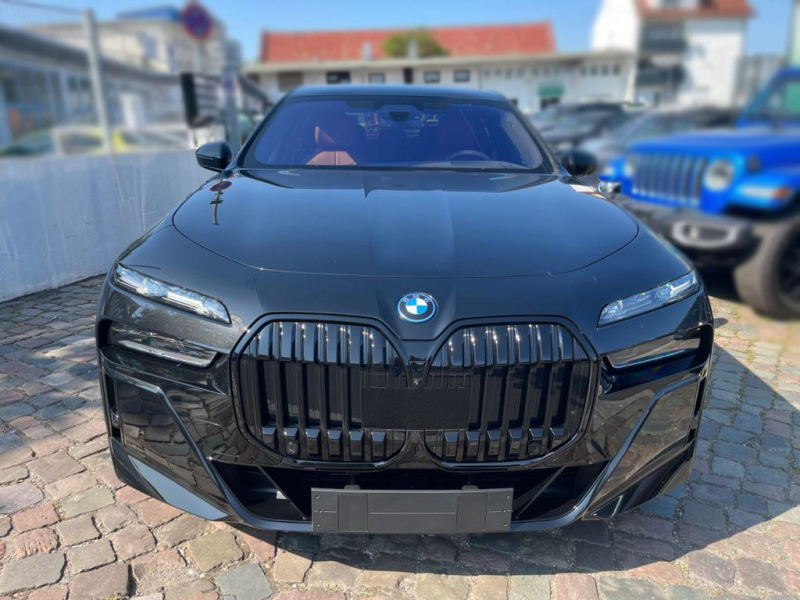 BMW 7-Series 750e xDrive гибрид 2024 id-1006506 Купить BMW 7-Series 750e xDrive гибрид 2024 id-1006506 в Киеве, Фото №2
