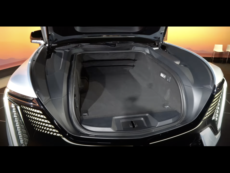 Купить Cadillac Escalade IQ электро 2025 id-1006562 в Киеве, Фото №9