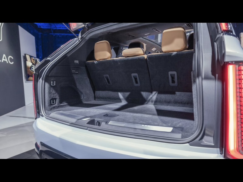 Купить Cadillac Escalade IQ электро 2025 id-1006562 в Киеве, Фото №26