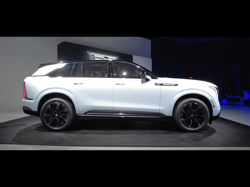 Купить Cadillac Escalade IQ электро 2025 id-1006562 в Киеве, Фото №2