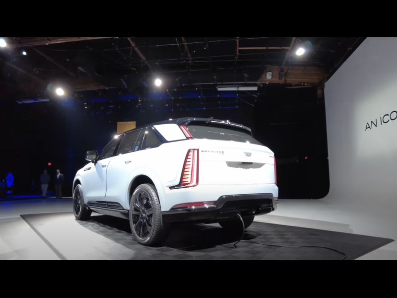 Купить Cadillac Escalade IQ электро 2025 id-1006562 в Киеве, Фото №4