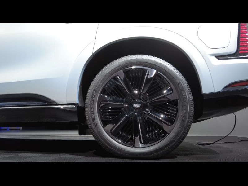 Купить Cadillac Escalade IQ электро 2025 id-1006562 в Киеве, Фото №38