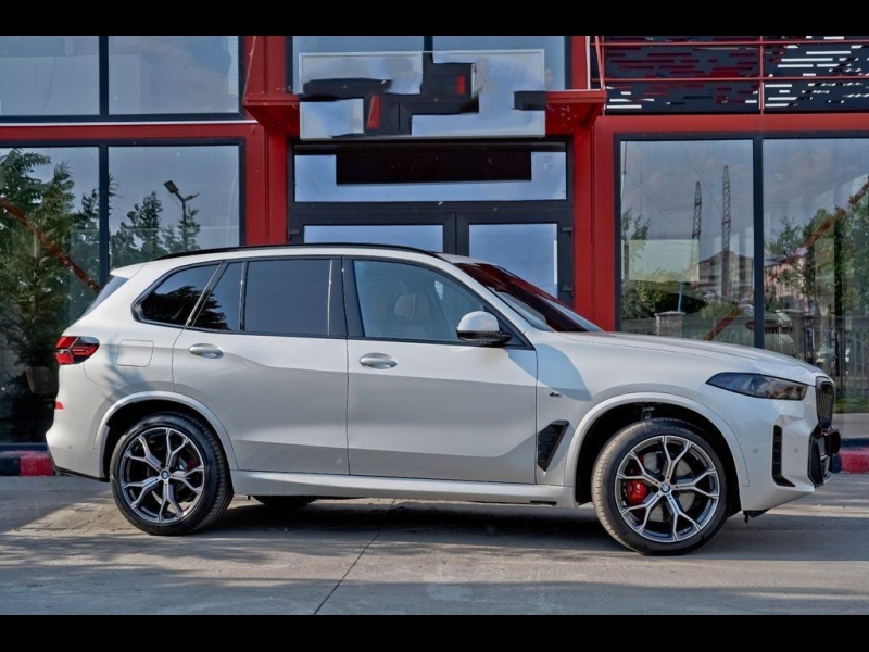 Купить BMW X5 40i бензин 2025 id-1005662 в Киеве, Фото №4
