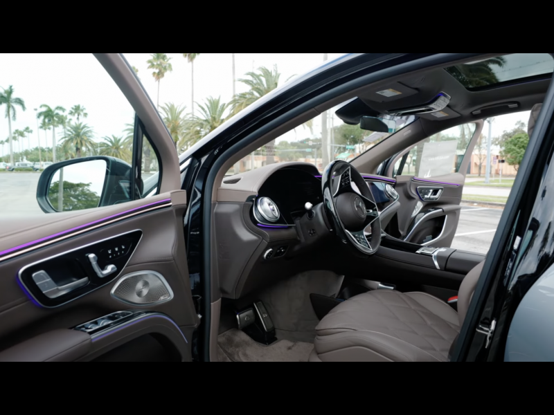 Mercedes-Maybach EQS 680 SUV электро 2024 id-1006635 Купить Mercedes-Maybach EQS 680 SUV электро 2024 id-1006635 в Киеве, Фото №28