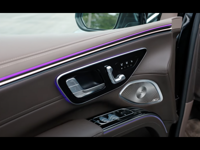 Mercedes-Maybach EQS 680 SUV электро 2024 id-1006635 Купить Mercedes-Maybach EQS 680 SUV электро 2024 id-1006635 в Киеве, Фото №30