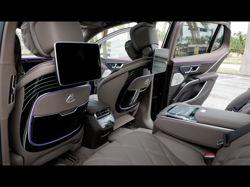 Mercedes-Maybach EQS 680 SUV электро 2024 id-1006635 Купить Mercedes-Maybach EQS 680 SUV электро 2024 id-1006635 в Киеве, Фото №36