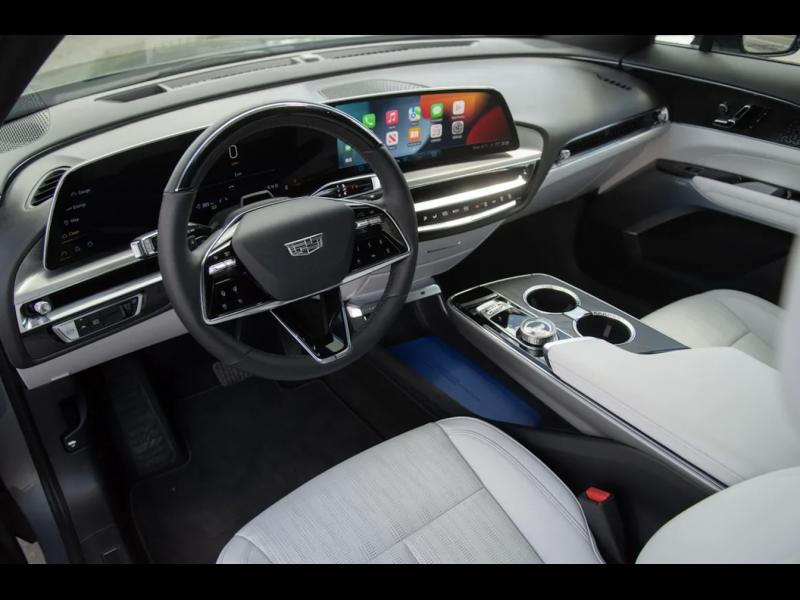 Cadillac Lyriq электро 2023 id-1006651 Купить Cadillac Lyriq электро 2023 id-1006651 в Киеве, Фото №12