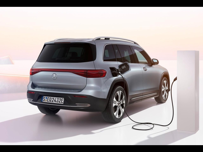 Купить Mercedes-Benz EQB электро 2025 id-1006663 в Киеве, Фото №1