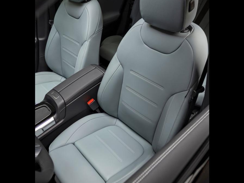 Купить Mercedes-Benz EQB электро 2025 id-1006663 в Киеве, Фото №4