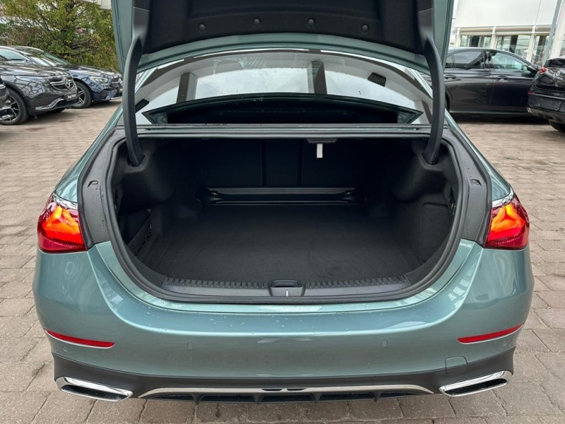 Купить Mercedes-Benz E 220D 4MATIC дизель 2025 id-1006666 в Киеве, Фото №5