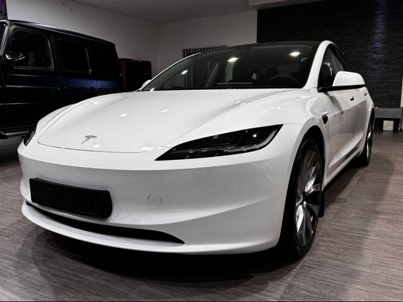 Tesla Model 3 Long Range DualMotor электро 2026 id-1006677 Купить Tesla Model 3 Long Range DualMotor электро 2026 id-1006677 в Киеве, Фото №2
