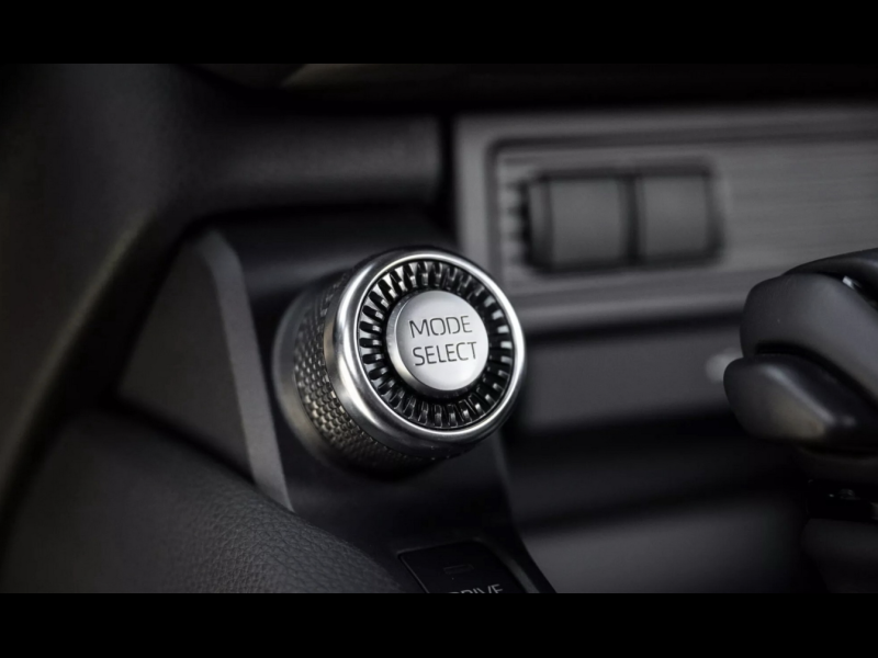 Купить Toyota Land Cruiser 250 дизель 2025 id-1006678 в Киеве, Фото №20