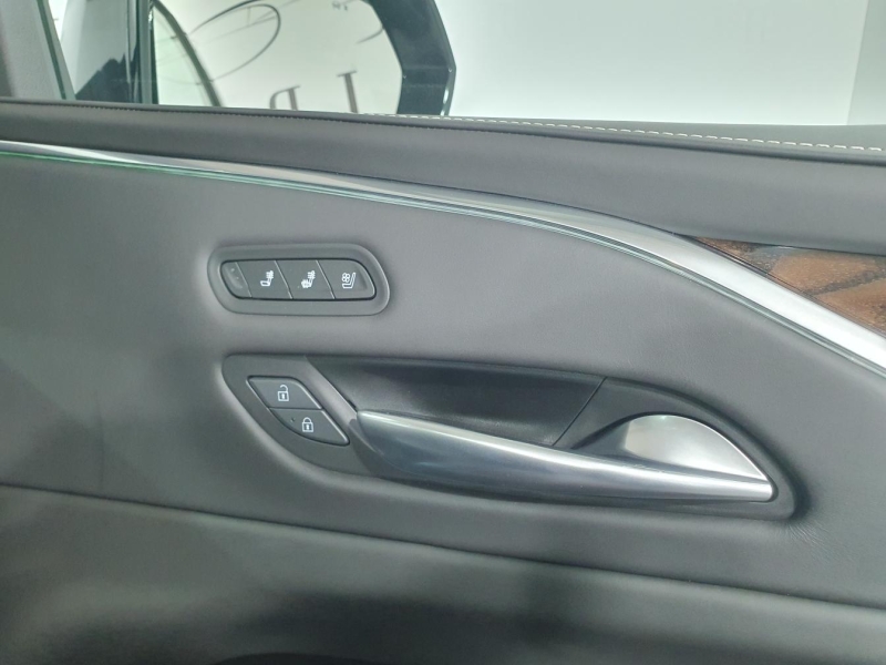 Cadillac Escalade Premium Luxury Platinum бензин 2022 id-1006684 Купить Cadillac Escalade Premium Luxury Platinum бензин 2022 id-1006684 в Киеве, Фото №23