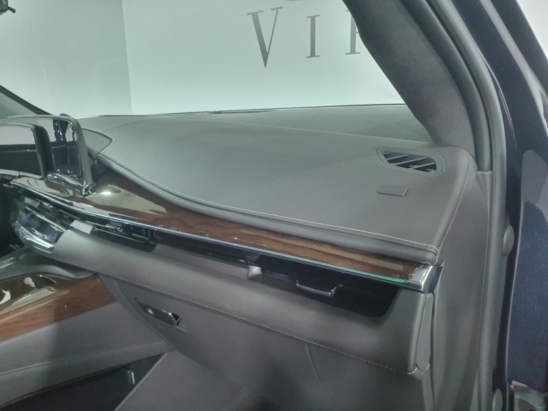 Cadillac Escalade Premium Luxury Platinum бензин 2022 id-1006684 Купить Cadillac Escalade Premium Luxury Platinum бензин 2022 id-1006684 в Киеве, Фото №25