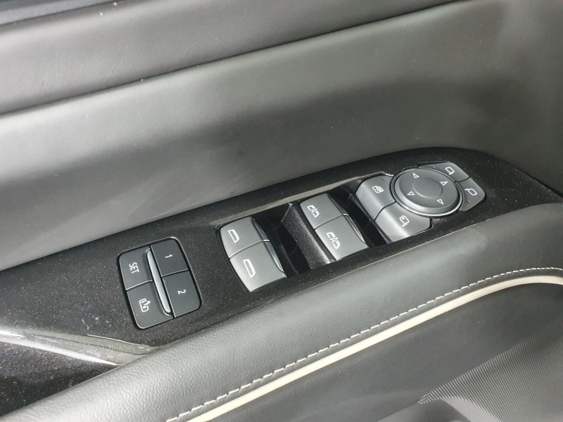 Cadillac Escalade Premium Luxury Platinum бензин 2022 id-1006684 Купить Cadillac Escalade Premium Luxury Platinum бензин 2022 id-1006684 в Киеве, Фото №29