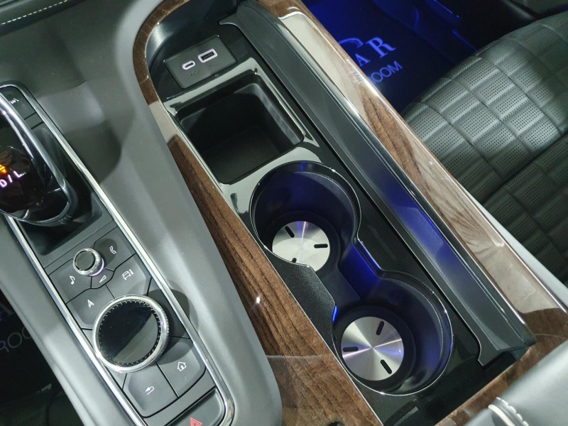 Cadillac Escalade Premium Luxury Platinum бензин 2022 id-1006684 Купить Cadillac Escalade Premium Luxury Platinum бензин 2022 id-1006684 в Киеве, Фото №35