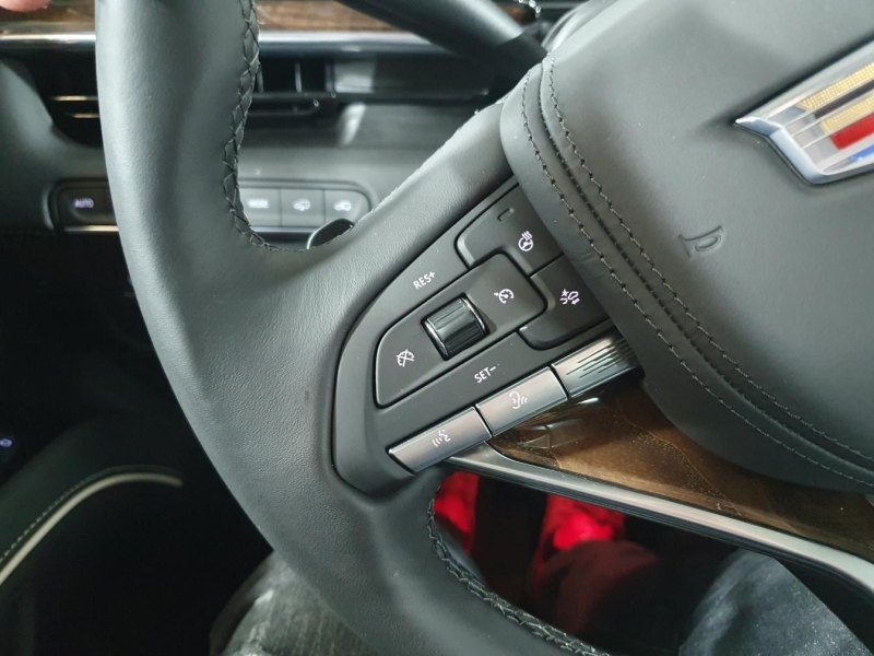 Cadillac Escalade Premium Luxury Platinum бензин 2022 id-1006684 Купить Cadillac Escalade Premium Luxury Platinum бензин 2022 id-1006684 в Киеве, Фото №40