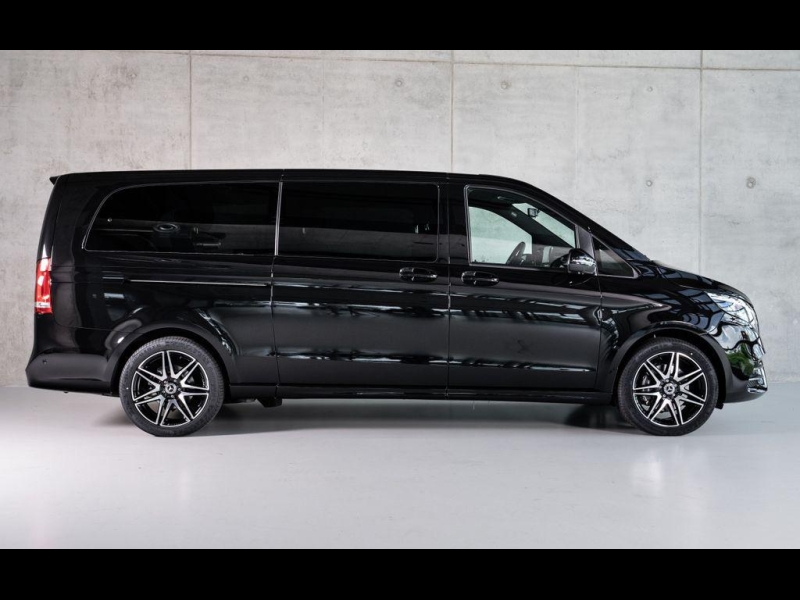 Купить Mercedes-Benz V 300D 4MATIC Extralong дизель 2026 id-1006697 в Киеве, Фото №3