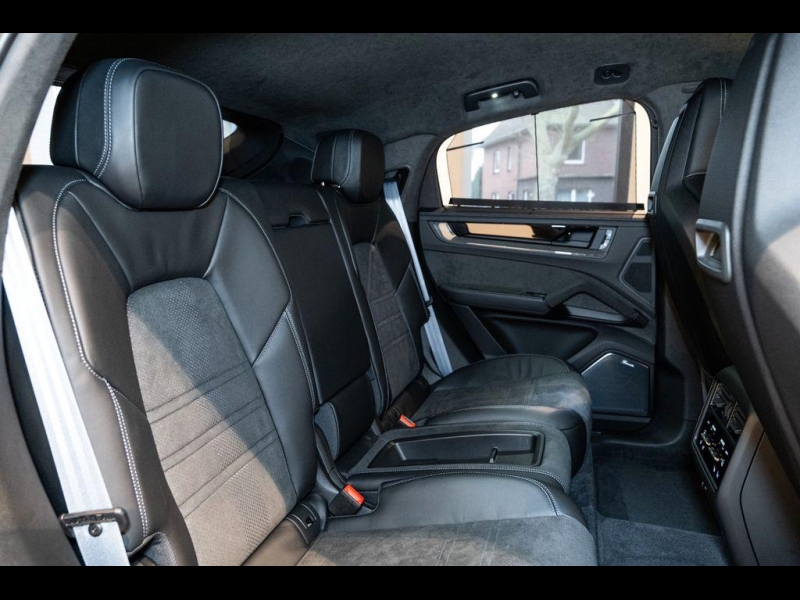 Купить Porsche Cayenne Coupe Turbo E-Hybrid гибрид 2026 id-1006702 в Киеве, Фото №6