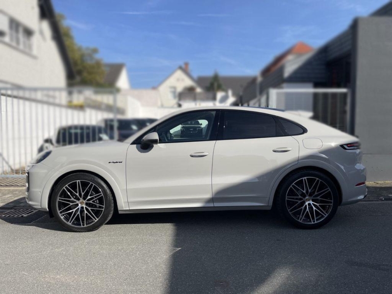 Купить Porsche Cayenne Coupe E-Hybrid гибрид 2026 id-1006703 в Киеве, Фото №4