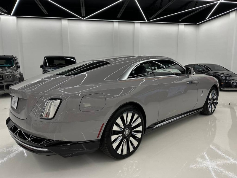 Rolls-Royce Spectre электро 2025 id-1006731 Купить Rolls-Royce Spectre электро 2025 id-1006731 в Киеве, Фото №3