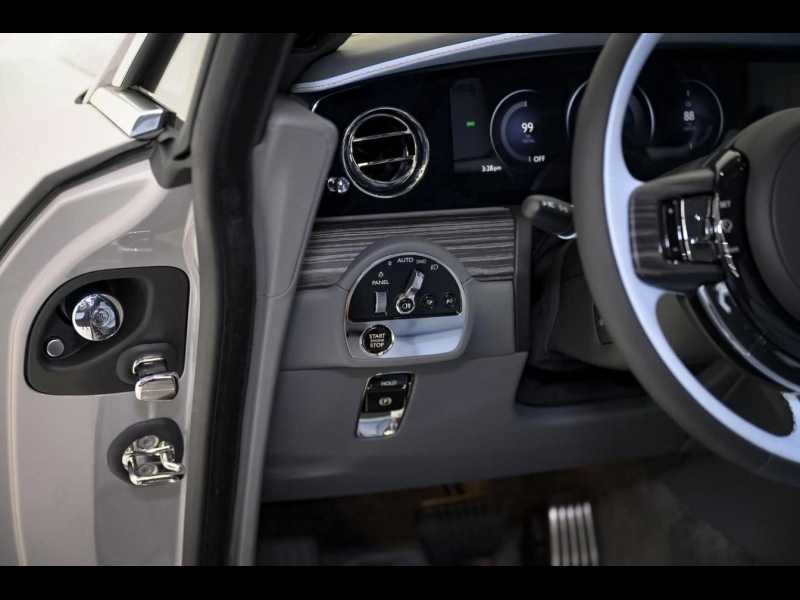 Rolls-Royce Spectre электро 2026 id-1006742 Купить Rolls-Royce Spectre электро 2026 id-1006742 в Киеве, Фото №9