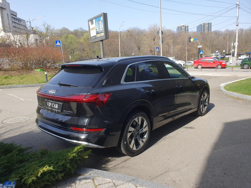 Купить Audi E-Tron 55 QUATTRO электро 2019 id-1006750 в Киеве, Фото №3
