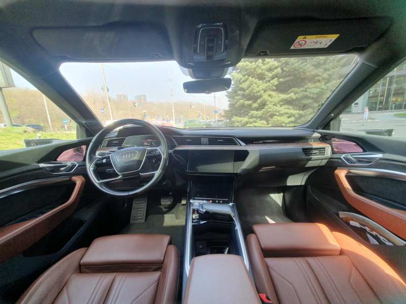 Купить Audi E-Tron 55 QUATTRO электро 2019 id-1006750 в Киеве, Фото №8