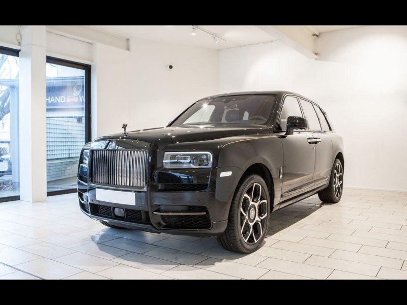 Rolls-Royce Cullinan BLACK BADGE бензин 2025 id-1006752
