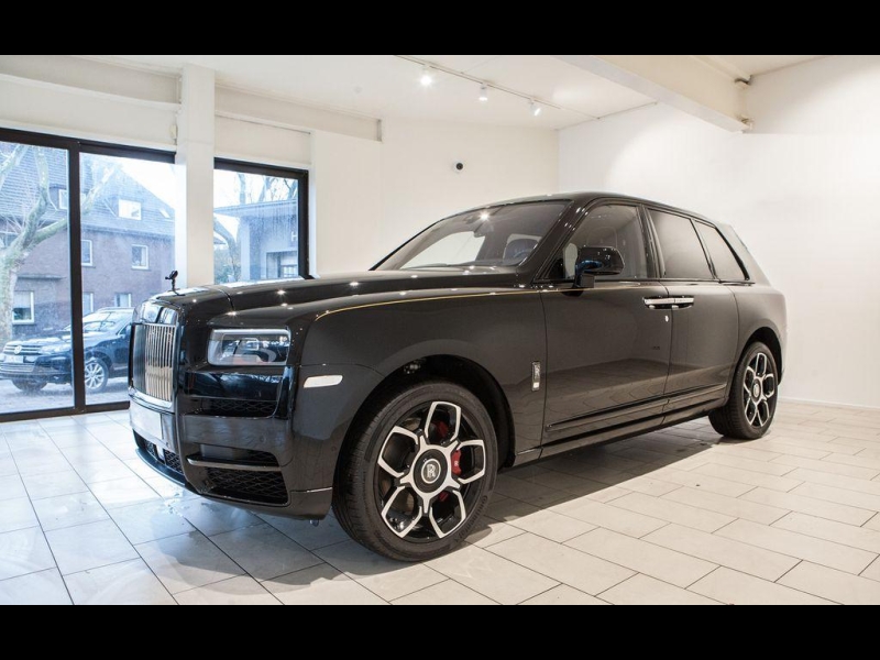 Rolls-Royce Cullinan BLACK BADGE бензин 2025 id-1006752 Купить Rolls-Royce Cullinan BLACK BADGE бензин 2025 id-1006752 в Киеве, Фото №2