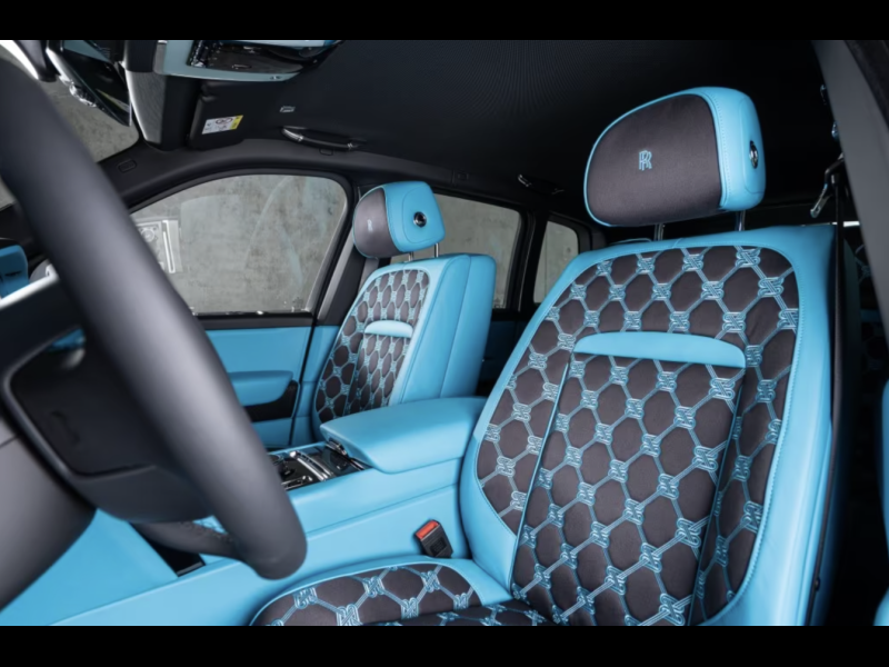 Купить Rolls-Royce Cullinan Black Badge Series II бензин 2025 id-1006752 в Киеве, Фото №8