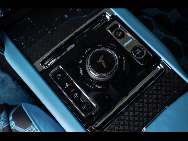 Rolls-Royce Cullinan Black Badge Series II бензин 2026 id-1006752 Купить Rolls-Royce Cullinan Black Badge Series II бензин 2026 id-1006752 в Киеве, Фото №12