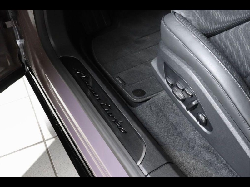 Porsche Macan Turbo электро 2024 id-1006774 Купить Porsche Macan Turbo электро 2024 id-1006774 в Киеве, Фото №20